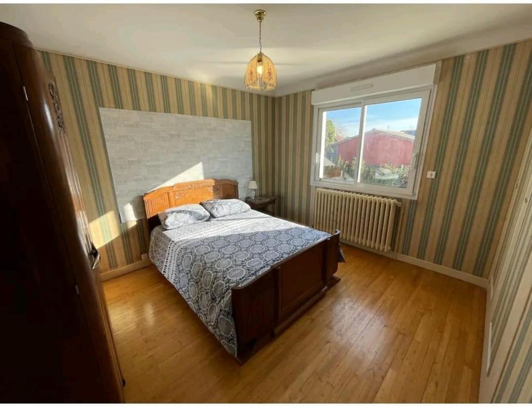 -Comme A La Maison- Jardin, Veranda, Ideal Familles Et Business Niort Exterior foto